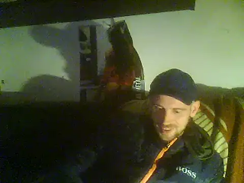 Snapshot of Rejtelmesest chatting on 03/08/25, 02:01 Rejtelmesest online show from 03/08/25, 02:01