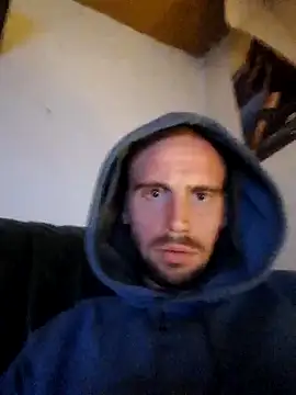 Snapshot of Rejtelmesest chatting on 03/13/25, 04:49 Rejtelmesest online show from 03/13/25, 04:49