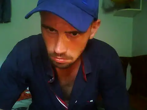 Snapshot of Rejtelmesest chatting on 09/09/25, 01:32 Rejtelmesest online show from 09/09/25, 01:32