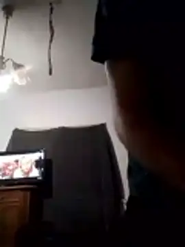 Snapshot of Rejtelmesest chatting on 10/21/25, 10:32 Rejtelmesest online show from 10/21/25, 10:32