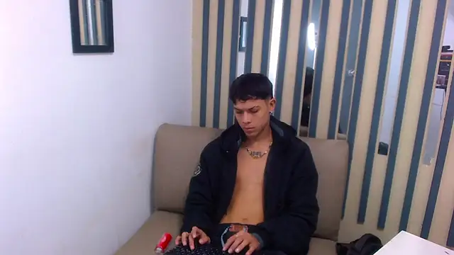 Levis Montes online show from 12/27/24, 03:04