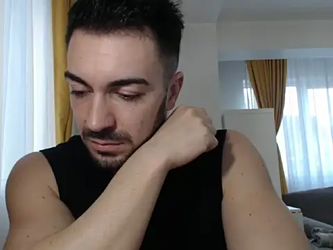 Snapshot of GoldenMark chatting on 01/29/25, 02:32 GoldenMark online show from 01/29/25, 02:32