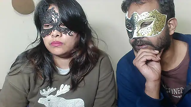 Snapshot of Cutehornycouples chatting on 11/07/25, 06:08 Cutehornycouples online show from 11/07/25, 06:08