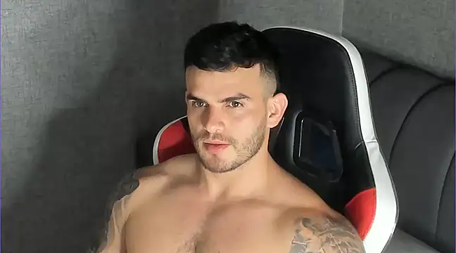 Ricardogo19 online show from 03/18/25, 02:25