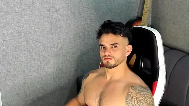 Ricardogo19 online show from 09/26/25, 12:25