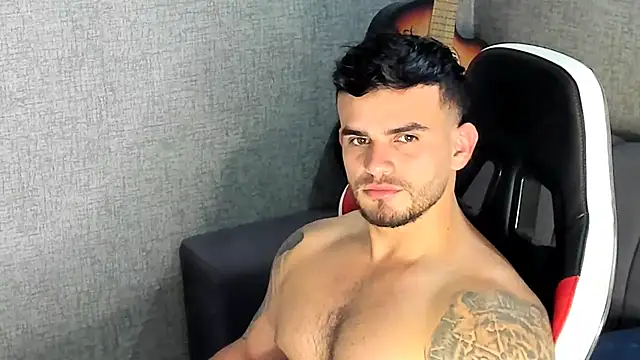 Ricardogo19 online show from 11/18/25, 07:51