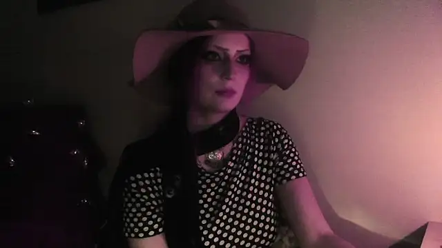 MoonLady online show from 01/28/25, 03:04