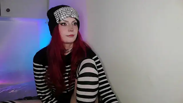 MoonLady online show from 02/12/25, 08:40