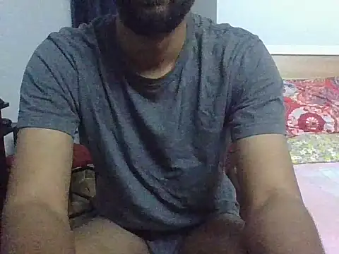 Snapshot of IndianEurope chatting on 09/28/25, 07:41 IndianEurope online show from 09/28/25, 07:41