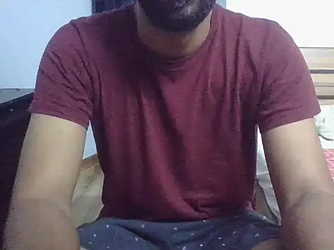 Snapshot of IndianEurope chatting on 12/16/25, 02:22 IndianEurope online show from 12/16/25, 02:22