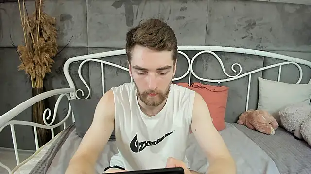 Snapshot of DexterDexx chatting on 12/01/24, 11:25 DexterDexx online show from 12/01/24, 11:25