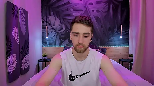 Snapshot of DexterDexx chatting on 12/03/24, 02:47 DexterDexx online show from 12/03/24, 02:47