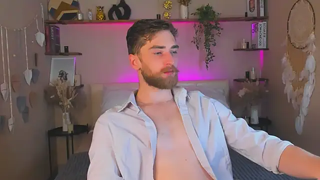 Snapshot of DexterDexx chatting on 10/07/25, 10:07 DexterDexx online show from 10/07/25, 10:07