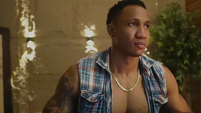 Logan Varela online show from 11/20/25, 01:33