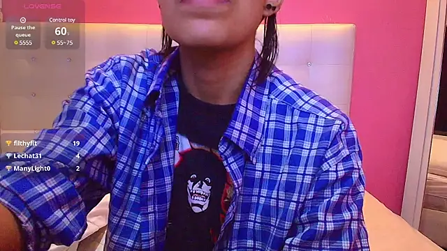 Snapshot of yourcuteneighbourr chatting on 02/15/25, 03:09 yourcuteneighbourr online show from 02/15/25, 03:09