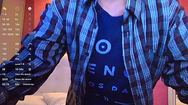 Snapshot of yourcuteneighbourr chatting on 02/21/25, 03:01 yourcuteneighbourr online show from 02/21/25, 03:01