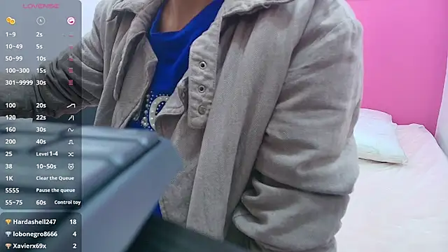 Snapshot of yourcuteneighbourr chatting on 02/25/25, 02:58 yourcuteneighbourr online show from 02/25/25, 02:58