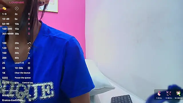 Snapshot of yourcuteneighbourr chatting on 02/26/25, 06:04 yourcuteneighbourr online show from 02/26/25, 06:04