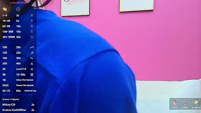 Snapshot of yourcuteneighbourr chatting on 02/26/25, 09:10 yourcuteneighbourr online show from 02/26/25, 09:10