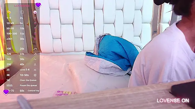 Snapshot of yourcuteneighbourr chatting on 03/07/25, 02:57 yourcuteneighbourr online show from 03/07/25, 02:57