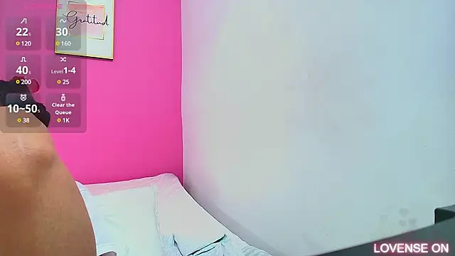 Snapshot of yourcuteneighbourr chatting on 03/11/25, 06:00 yourcuteneighbourr online show from 03/11/25, 06:00