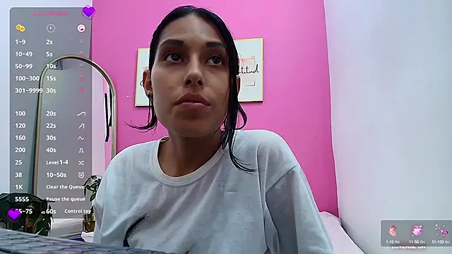 Snapshot of yourcuteneighbourr chatting on 03/14/25, 09:35 yourcuteneighbourr online show from 03/14/25, 09:35