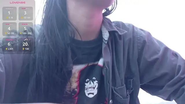 Snapshot of yourcuteneighbourr chatting on 11/11/25, 02:55 yourcuteneighbourr online show from 11/11/25, 02:55