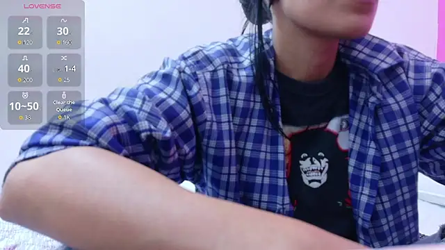 Snapshot of yourcuteneighbourr chatting on 02/07/26, 02:59 yourcuteneighbourr online show from 02/07/26, 02:59