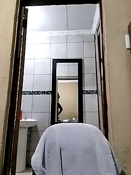 Snapshot of bigvendadick chatting on 02/28/25, 04:53 bigvendadick online show from 02/28/25, 04:53