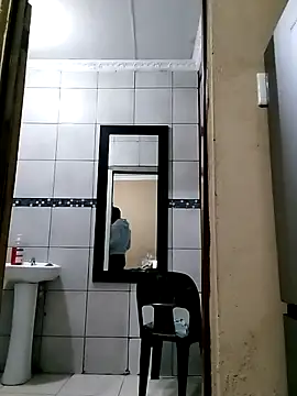 Snapshot of bigvendadick chatting on 03/16/25, 01:07 bigvendadick online show from 03/16/25, 01:07