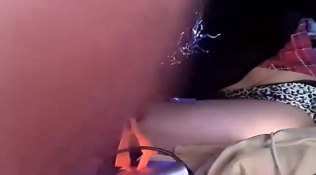 gurlnips online show from 01/27/25, 12:26