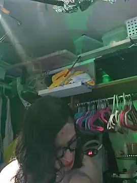 gurlnips online show from 01/09/26, 04:15