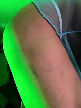 gurlnips online show from 02/24/26, 09:02