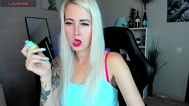 Mermaid N online show from 09/15/25, 01:27