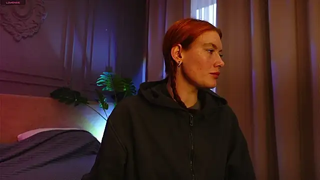 Snapshot of Liv_Fay chatting on 02/18/26, 02:46 Liv Fay online show from 02/18/26, 02:46