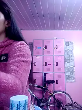 Snapshot of sailor_moon07 chatting on 03/21/25, 01:56 sailor moon07 online show from 03/21/25, 01:56