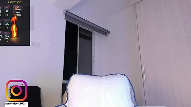 Snapshot of DerekOlsen chatting on 05/25/26, 12:16 DerekOlsen online show from 05/25/26, 12:16