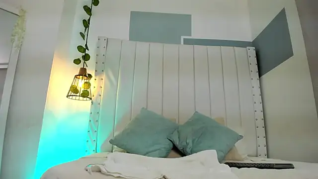 hannah gray online show from 04/01/26, 11:11