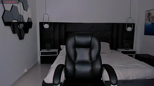 CelestePalmer  online show from 04/16/26, 11:33