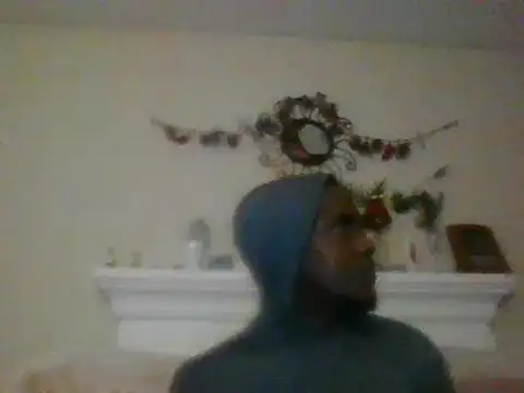 Snapshot of Hugedick0071 chatting on 12/06/24, 11:57 Hugedick0071 online show from 12/06/24, 11:57