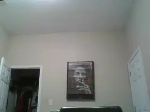 Snapshot of Hugedick0071 chatting on 12/10/24, 03:44 Hugedick0071 online show from 12/10/24, 03:44