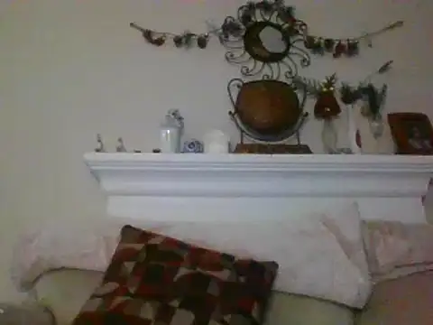Snapshot of Hugedick0071 chatting on 12/12/24, 12:05 Hugedick0071 online show from 12/12/24, 12:05