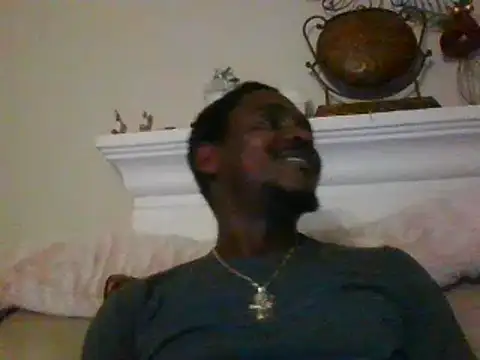 Snapshot of Hugedick0071 chatting on 12/29/24, 01:13 Hugedick0071 online show from 12/29/24, 01:13
