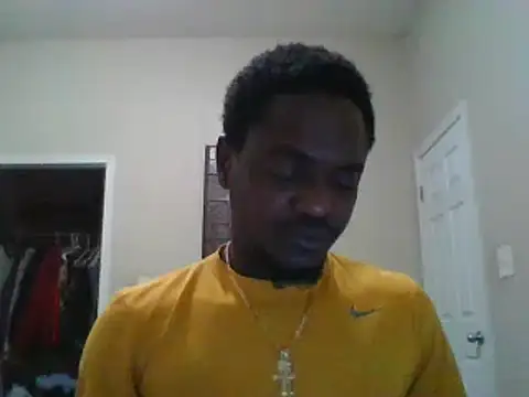 Snapshot of Hugedick0071 chatting on 01/17/25, 06:15 Hugedick0071 online show from 01/17/25, 06:15