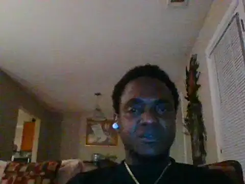 Snapshot of Hugedick0071 chatting on 01/28/25, 02:43 Hugedick0071 online show from 01/28/25, 02:43
