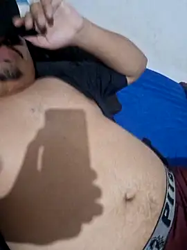 Snapshot of sergiosilva100 chatting on 12/16/25, 06:13 sergiosilva100 online show from 12/16/25, 06:13