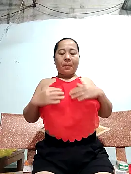 Queen 18200 online show from 10/28/25, 10:12