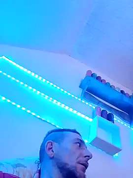 Snapshot of SInfiniSensation1 chatting on 12/16/24, 04:34 SInfiniSensation1 online show from 12/16/24, 04:34