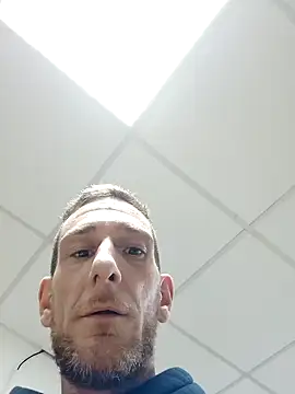 Snapshot of SInfiniSensation1 chatting on 12/24/24, 02:33 SInfiniSensation1 online show from 12/24/24, 02:33