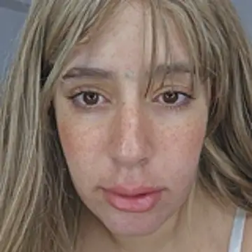 Snapshot of Massa8 chatting on 11/05/25, 09:09 Massa8 online show from 11/05/25, 09:09